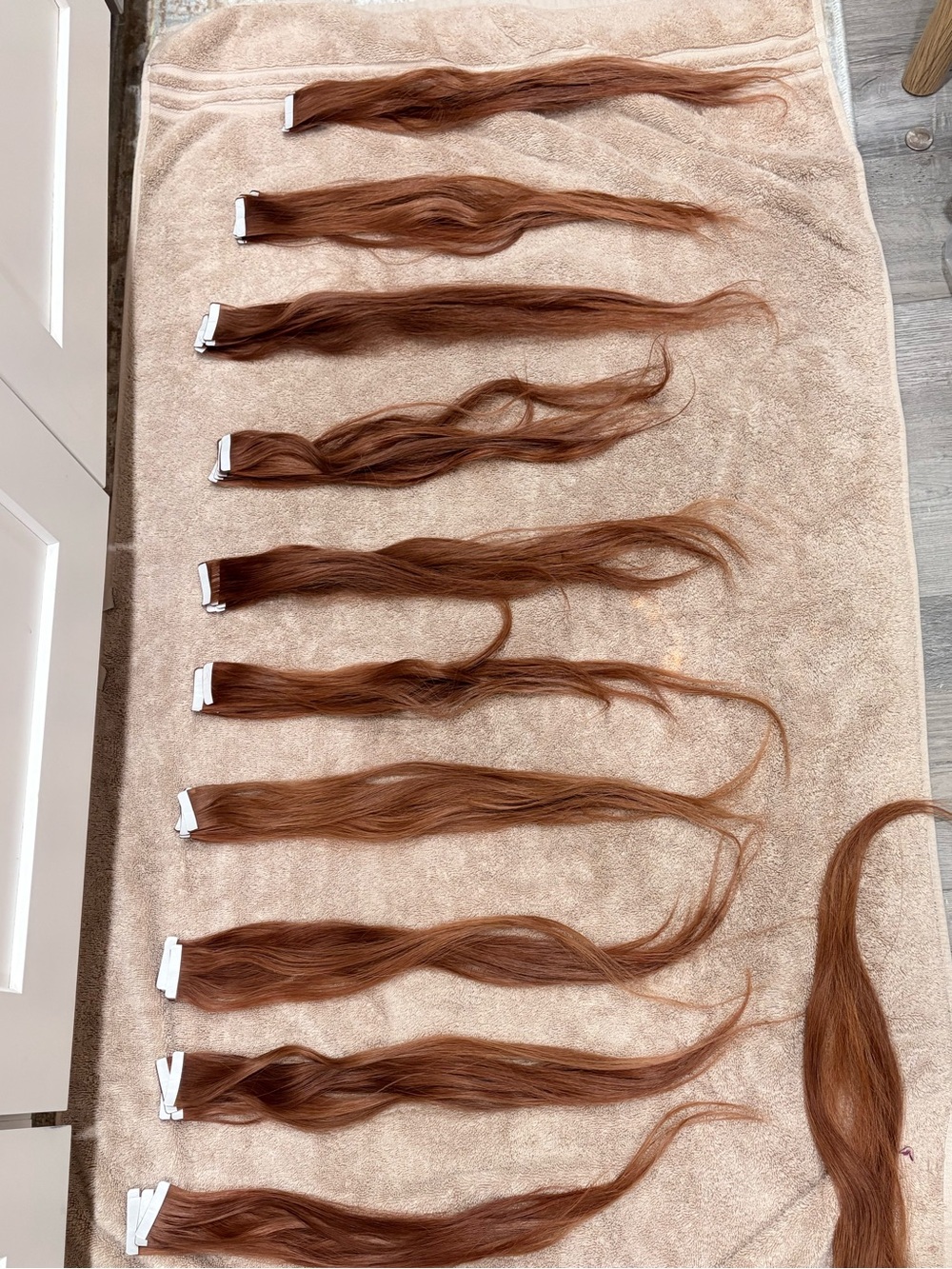 60pc, 20 and 18” tape in copper extensions. Face framing pieces. + tools/tape